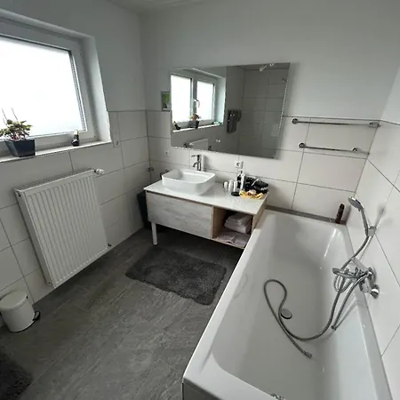 Schoenes Haus Zur Vermieter M Вилла Schaafheim